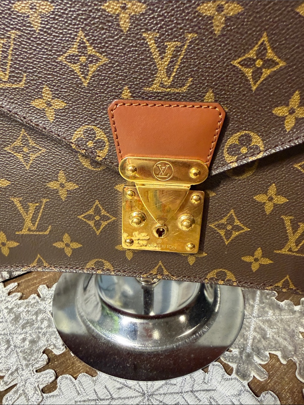 Authentic Vintage monogram Concorde bag - Picture 3 of 12